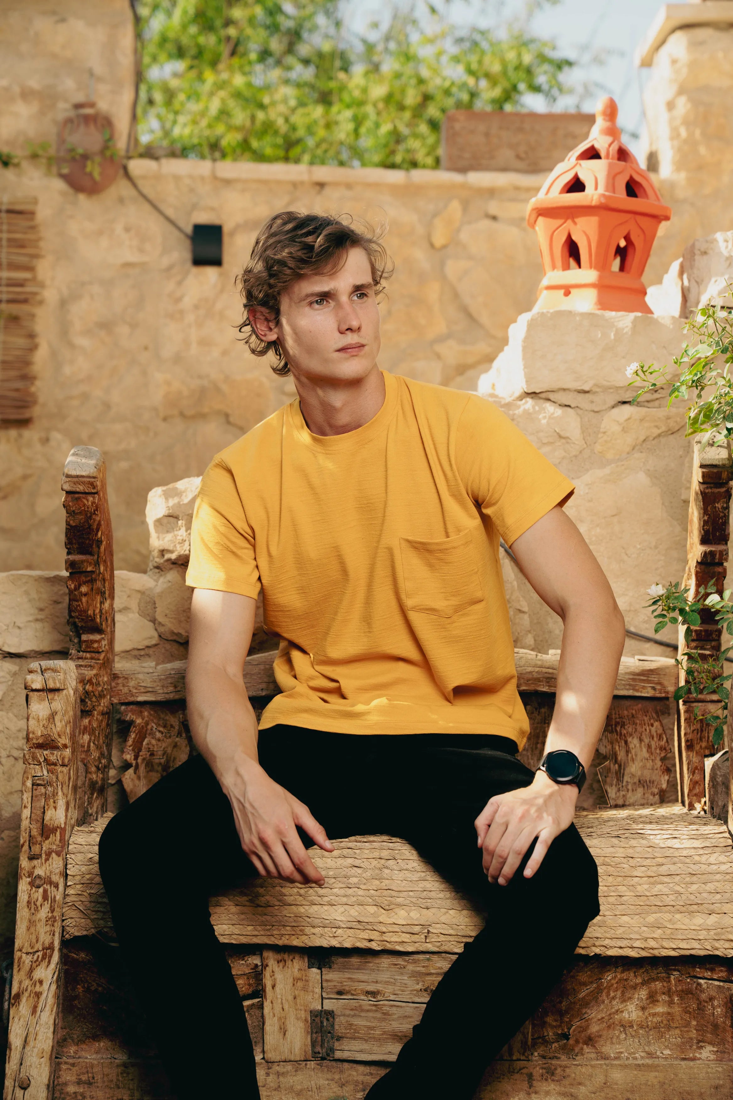 Basic with Pocket Regular Fit