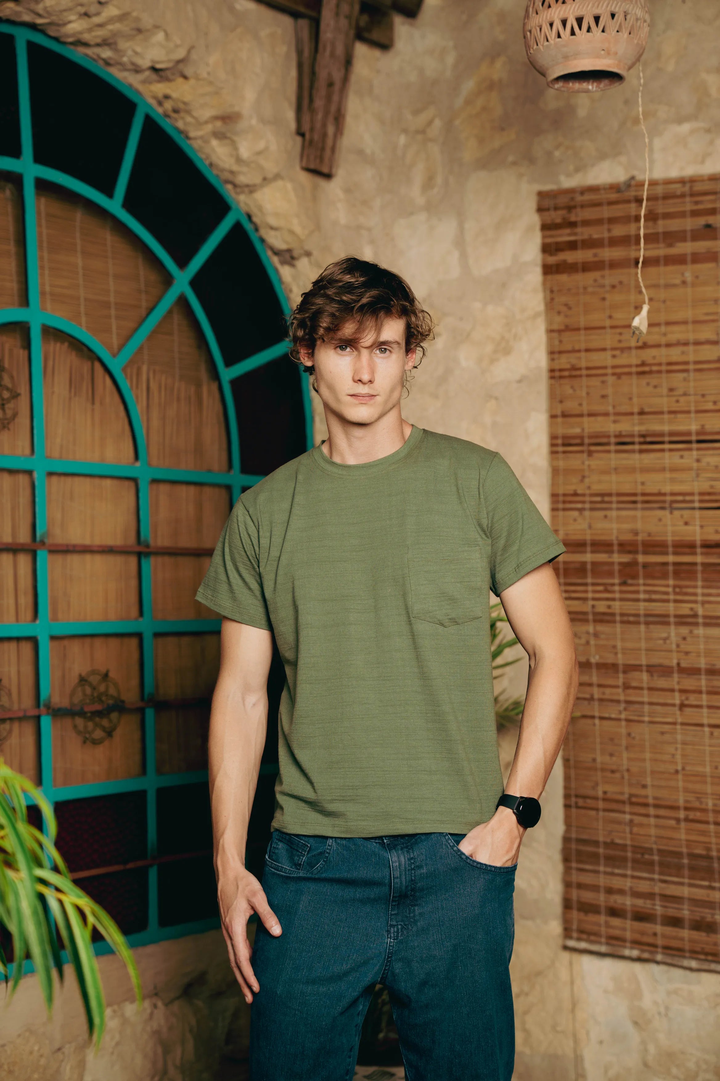 Basic with Pocket Regular Fit