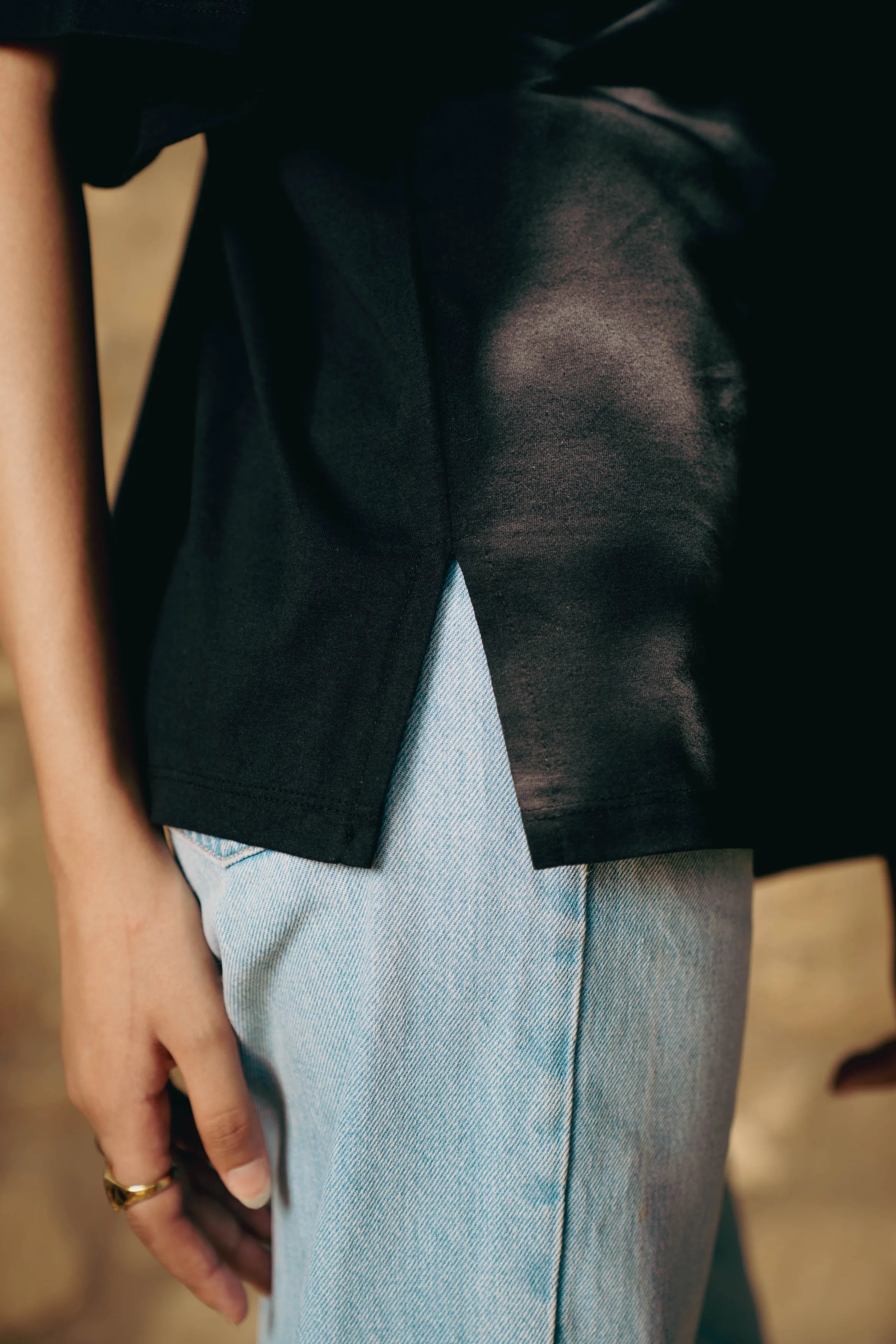 Leash Free Side-Slit (Small Print)